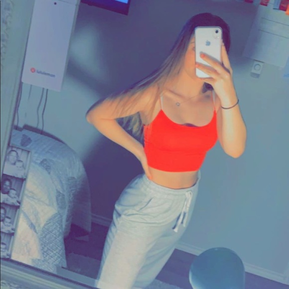 Meet your Posher, Ashlyn - Picture 1 of 1